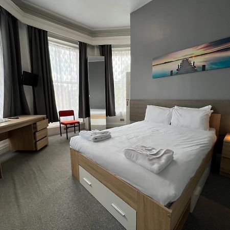 Capital One Hotel بورنماوث المظهر الخارجي الصورة