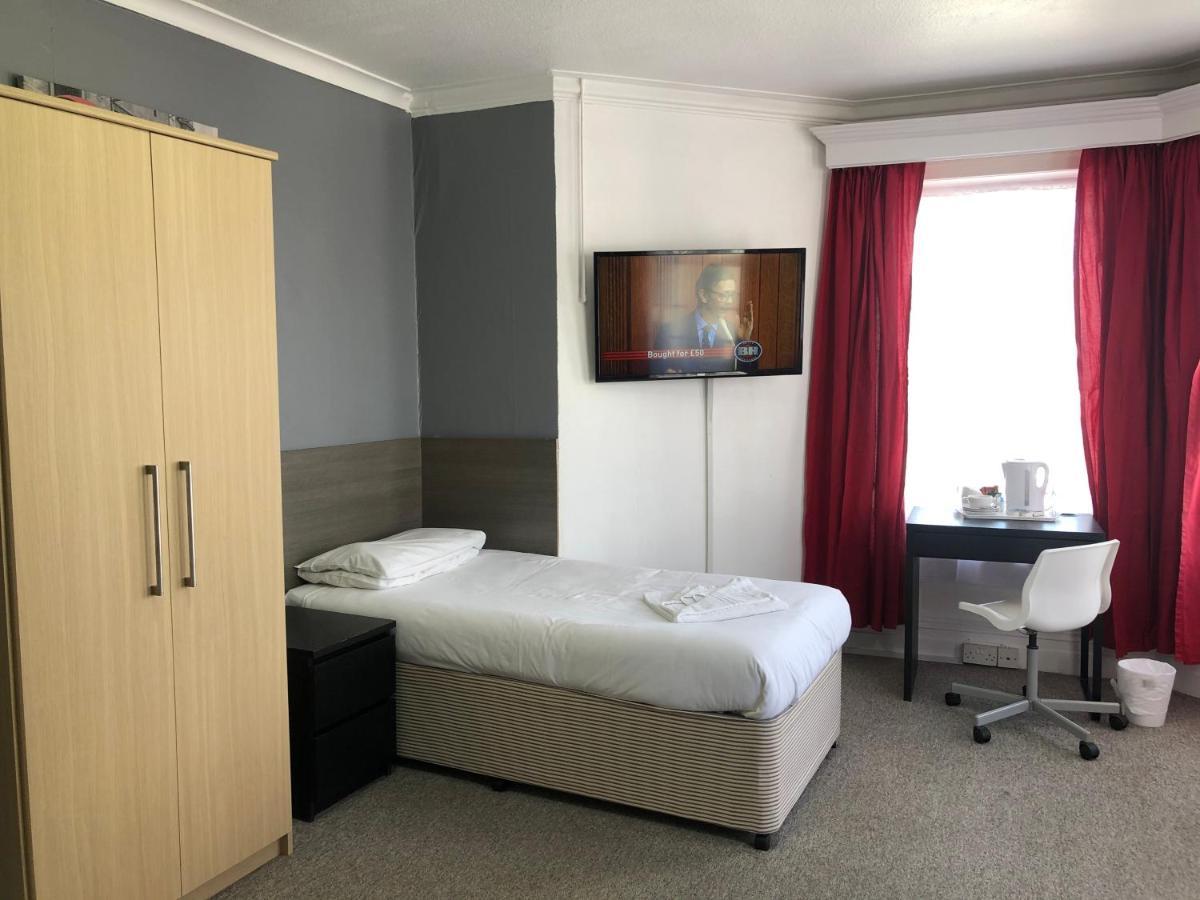 Capital One Hotel بورنماوث المظهر الخارجي الصورة