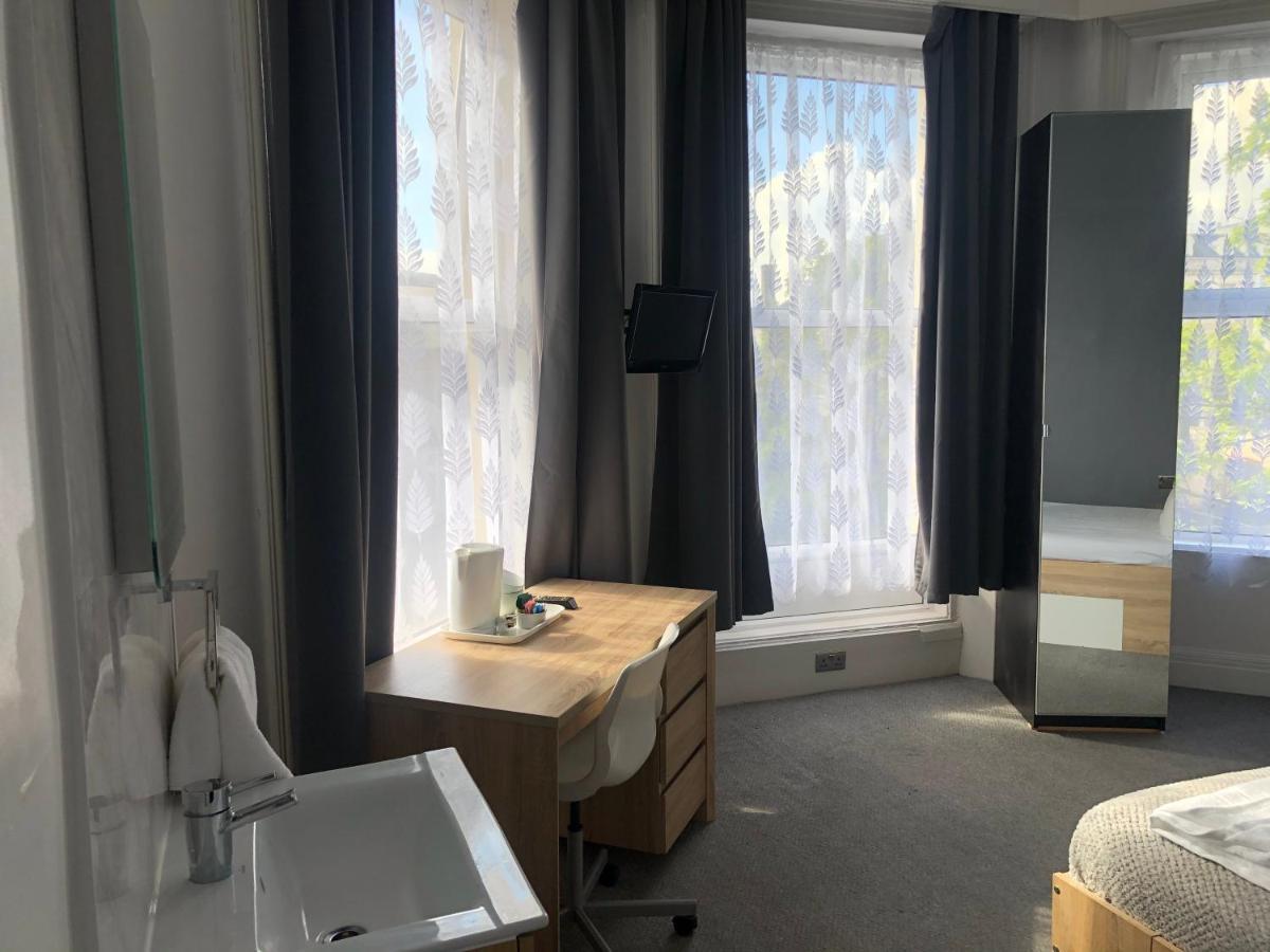 Capital One Hotel بورنماوث المظهر الخارجي الصورة