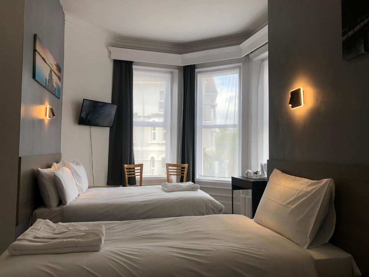 Capital One Hotel بورنماوث المظهر الخارجي الصورة