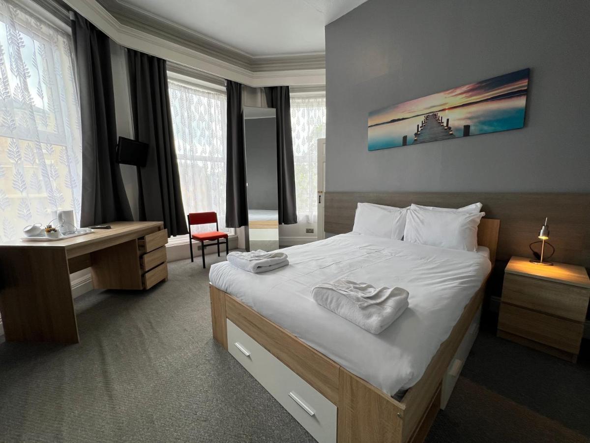 Capital One Hotel بورنماوث المظهر الخارجي الصورة
