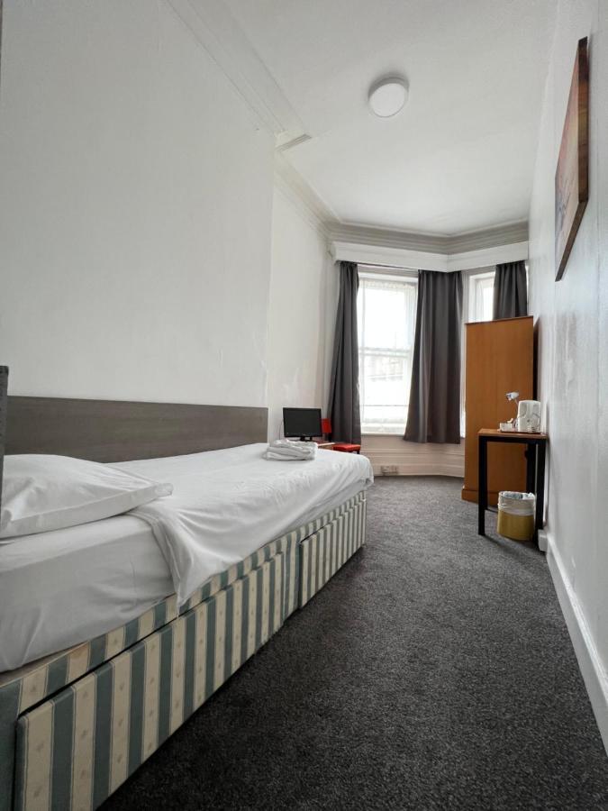 Capital One Hotel بورنماوث المظهر الخارجي الصورة