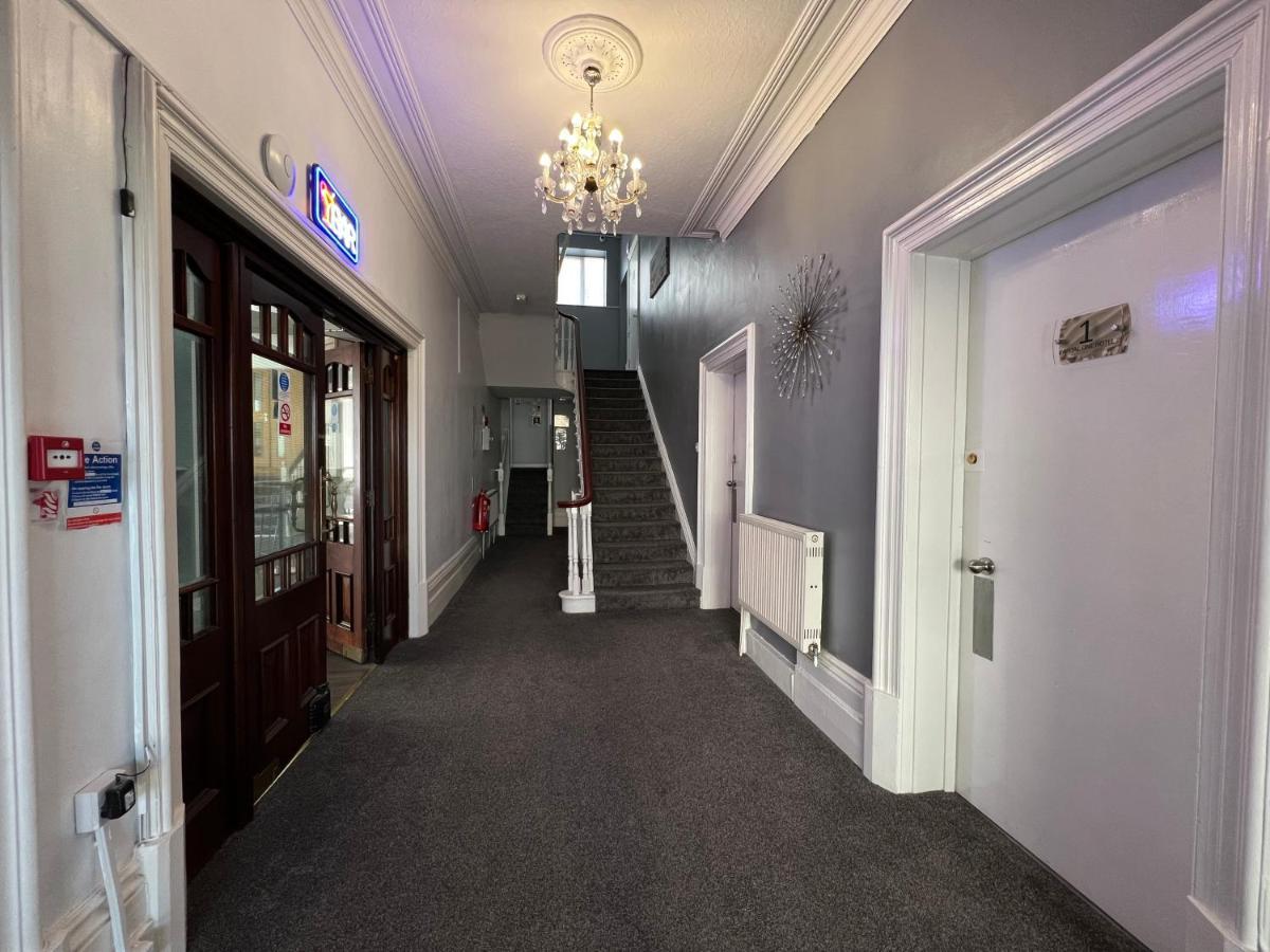 Capital One Hotel بورنماوث المظهر الخارجي الصورة